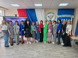 Воспитатель года Воспитатель года.